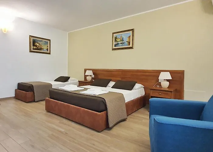 Cavour Bed & Breakfast 4*