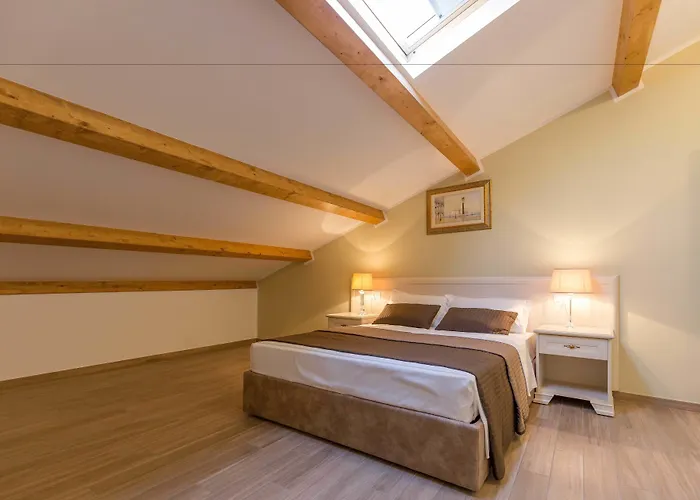 Cavour B&B 코마키오