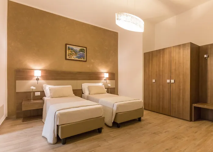 Cavour Комаккьо