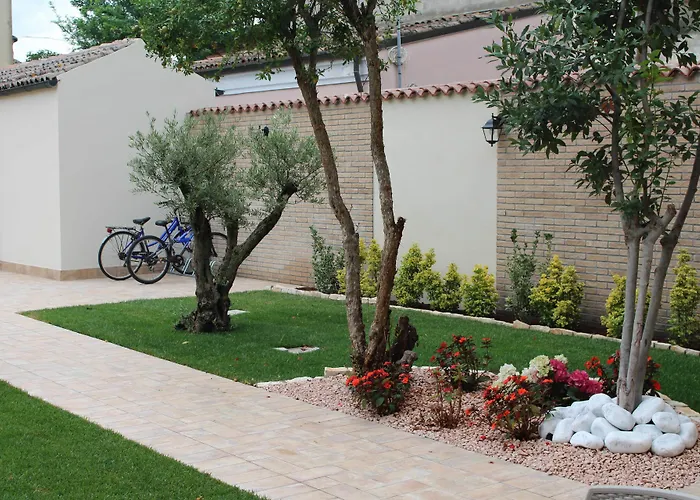 Cavour Bed & Breakfast 4*