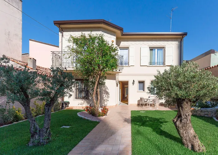 Cavour 4*