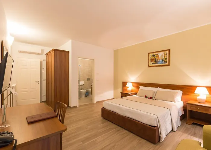 Cavour Комаккьо