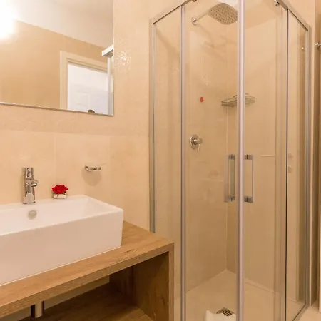 Bed & Breakfast Cavour 3*