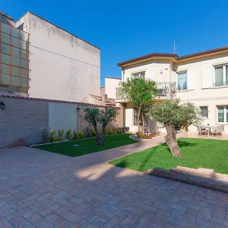 Oda ve Kahvaltı Cavour Comacchio