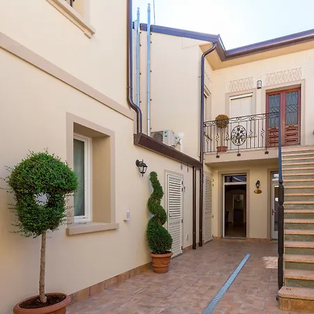 Cavour Oda ve Kahvaltı