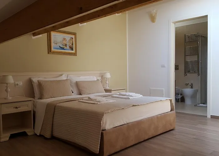 Cavour Bed & Breakfast 4*