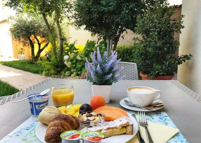 Cavour Bed & Breakfast 4*